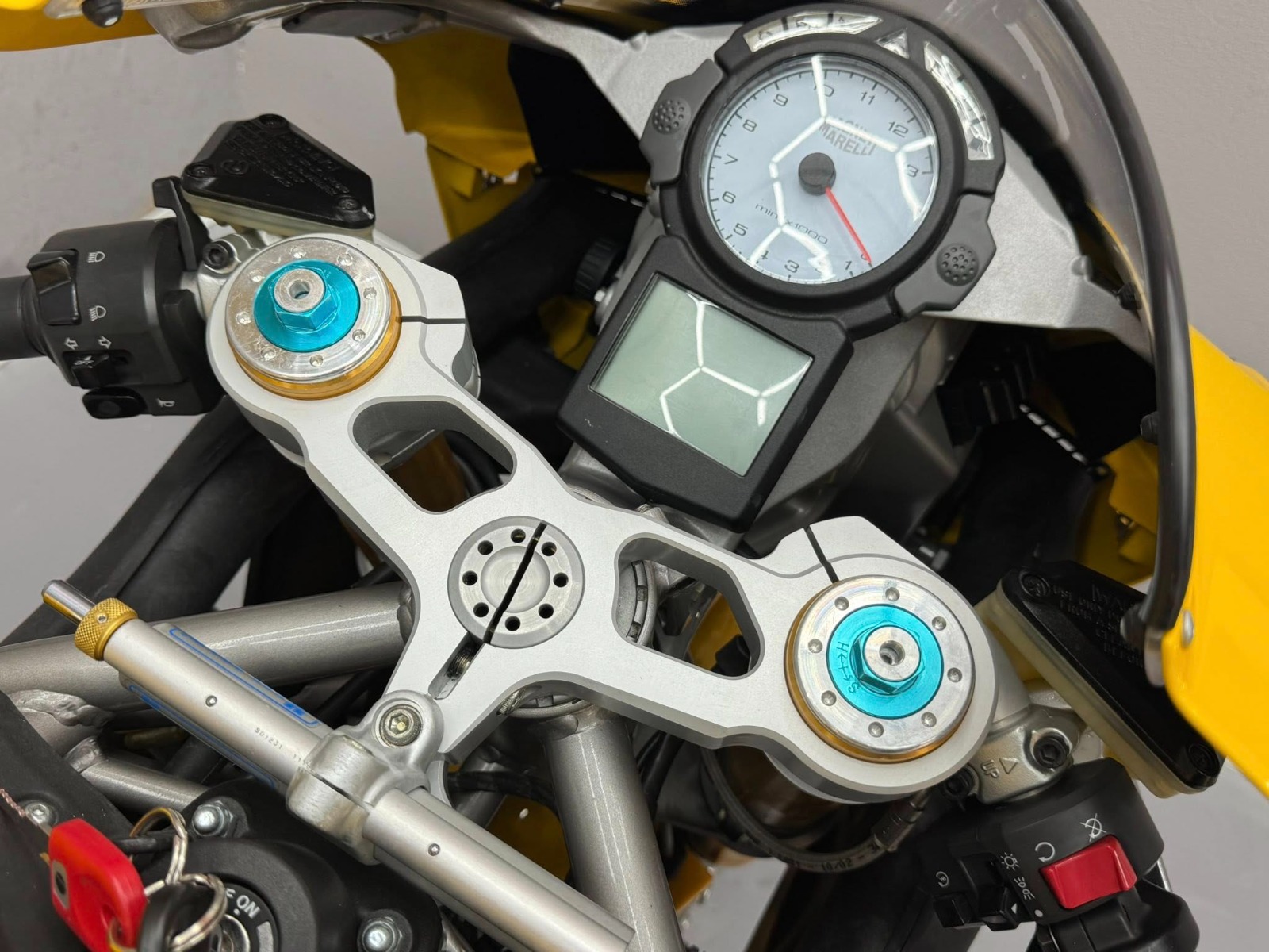 Ducati 999s Monoposto a libretto 7100km Gialla - immagine 9